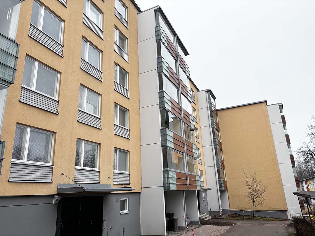 As Oy Salpa-Sellon julkisivu sisäpihalta